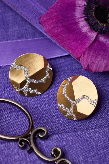 ARUNASHI Diamond Enigma Button Earrings | Thumbnail 5