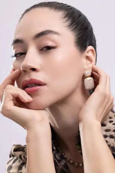 ARUNASHI Diamond Square Earrings | Thumbnail 4