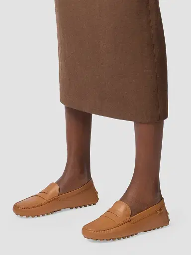 Tod's Women's Gommino Leather Loafers - Kenia Scuro | Thumbnail 3