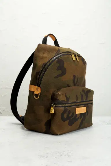 Louis Vuitton X Supreme Apollo Backpack | Thumbnail 4 Louis Vuitton X Supreme Apollo Backpack | Thumbnail 4