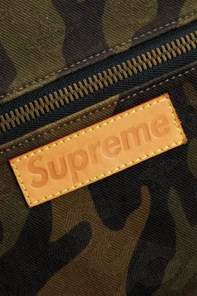 Louis Vuitton X Supreme Apollo Backpack | Thumbnail 6 Louis Vuitton X Supreme Apollo Backpack | Thumbnail 6