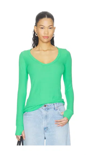 Michael Lauren Otis Long Sleeve Fitted V-neck | Thumbnail 1