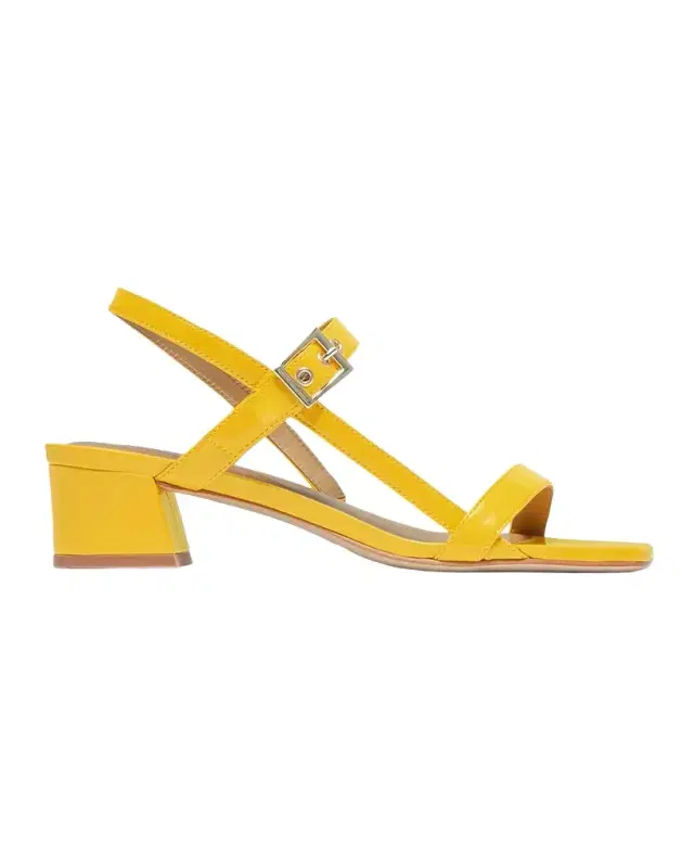 Bernardo 35mm Jinji Leather Strappy Block-Heel Sandals