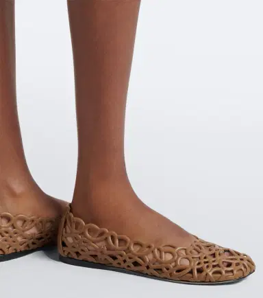 Loewe Petal Anagram leather ballet flats | Thumbnail 6