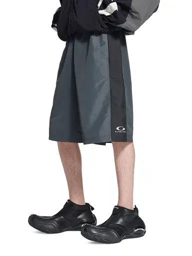 Balenciaga Men's Loop Sports Icon Basketball Swim Shorts | Thumbnail 3 Balenciaga Men's Loop Sports Icon Basketball Swim Shorts | Thumbnail 3