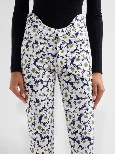 Jean Paul Gaultier Women's Flower Print Curved-Waist Flared Jeans - Navy White | Thumbnail 5