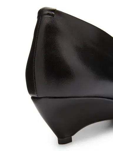 Jil Sander Women's Arc 45MM Leather Pumps - Black - Size 6 | Thumbnail 6