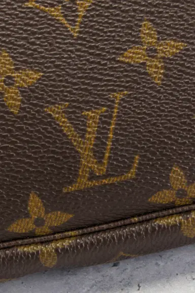 FWRD Renew Louis Vuitton Monogram Pochette Accessoires Shoulder Bag | Thumbnail 6 FWRD Renew Louis Vuitton Monogram Pochette Accessoires Shoulder Bag | Thumbnail 6