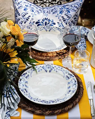 Juliska Iberian Dinner Plate - Indigo | Thumbnail 3 Juliska Iberian Dinner Plate - Indigo | Thumbnail 3