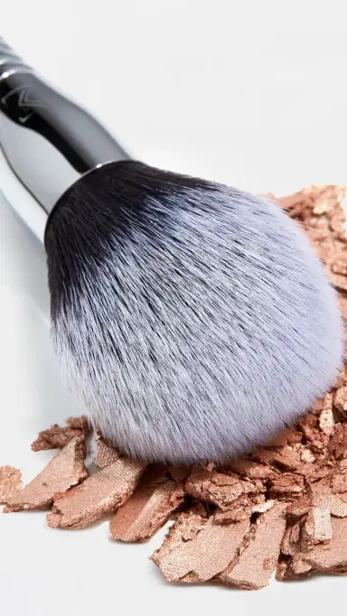 Sigma Beauty F24 All-Over Powder Brush No Color | Thumbnail 3
