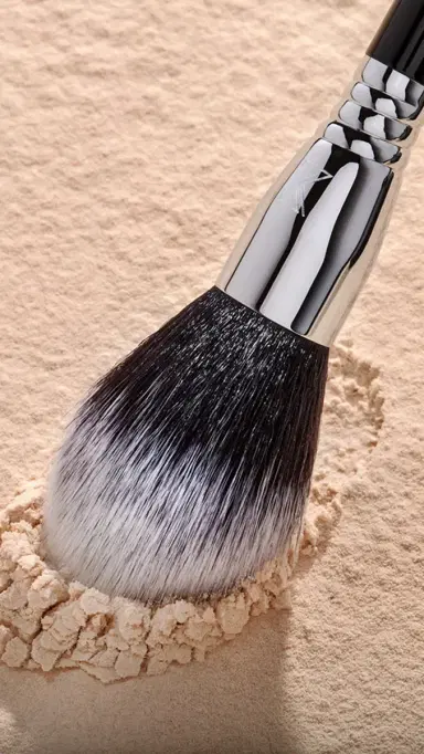 Sigma Beauty F24 All-Over Powder Brush No Color | Thumbnail 4