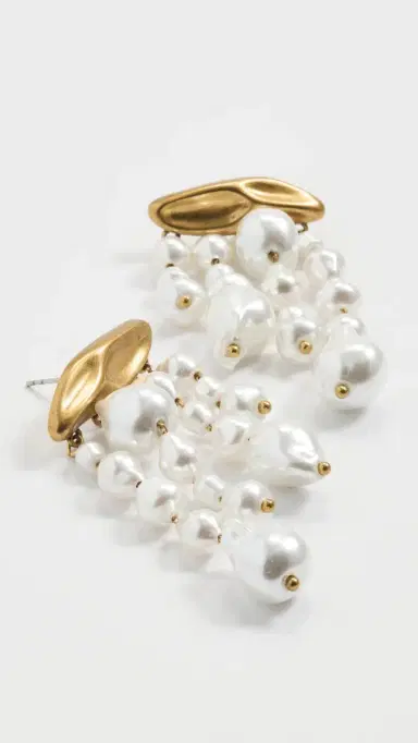 Cult Gaia Pearl Earrings | Thumbnail 4
