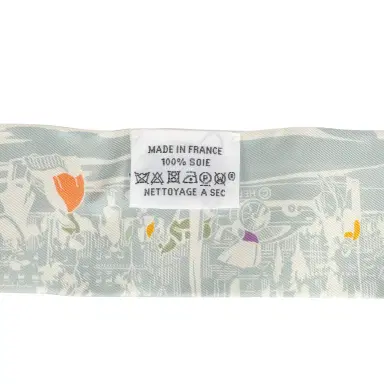 HERMÈS Hermes "A l'Ombre des Boulevards" Blanc, Vert, Mauve Multi Silk Twilly Pair | Thumbnail 5