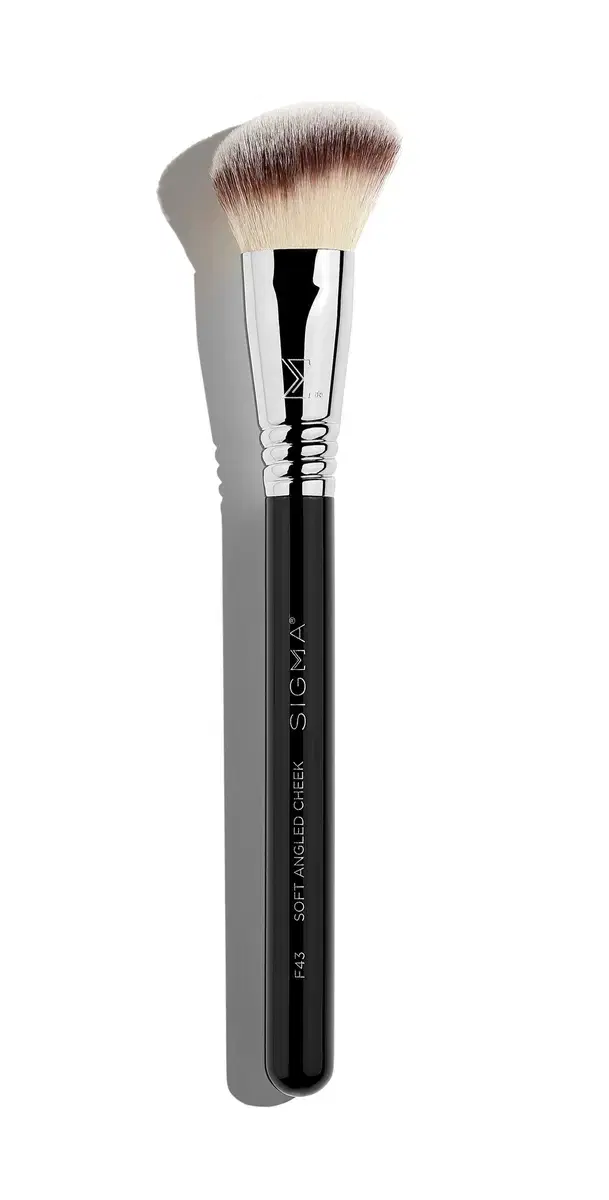 Sigma Beauty F43 Soft Angled Cheek Brush No Color