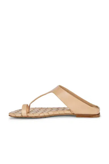 Bottega Veneta Livia Flat Thong Sandal | Thumbnail 5 Bottega Veneta Livia Flat Thong Sandal | Thumbnail 5