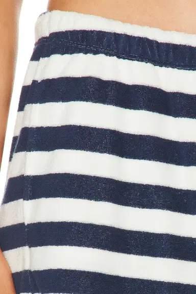 Suzie Kondi Shallis Short | Thumbnail 6