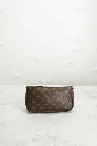 FWRD Renew Louis Vuitton Monogram Multi Pochette Accessoires Shoulder Bag | Thumbnail 3 FWRD Renew Louis Vuitton Monogram Multi Pochette Accessoires Shoulder Bag | Thumbnail 3