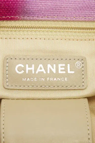 Chanel Chanel Printed Canvas Flower Power Messenger Flap Bag | Thumbnail 5 Chanel Chanel Printed Canvas Flower Power Messenger Flap Bag | Thumbnail 5