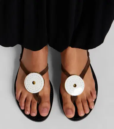 AMANU Vamizi embellished suede thong sandals | Thumbnail 5