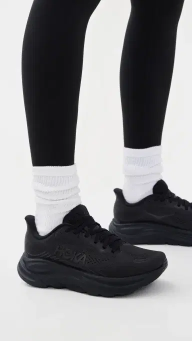 Hoka Clifton 11 Sneakers Black / Black 9 | Thumbnail 3 Hoka Clifton 11 Sneakers Black / Black 9 | Thumbnail 3