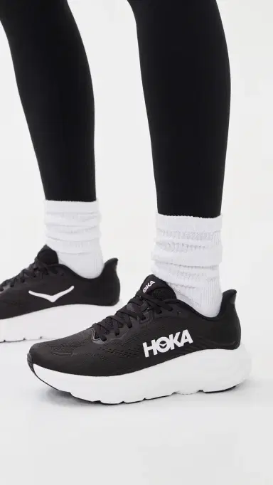 Hoka Clifton 11 Sneakers Black / White 7 | Thumbnail 3 Hoka Clifton 11 Sneakers Black / White 7 | Thumbnail 3
