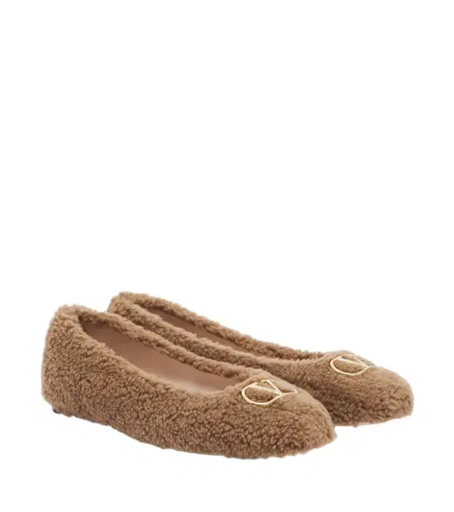 Valentino Garavani VLogo teddy ballet flats