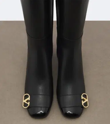 Valentino Garavani Veeside VLogo leather knee-high boots | Thumbnail 3