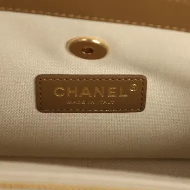 Chanel Chanel Medium "Eyes on You" Flap Bag Beige Suede Gold Hardware | Thumbnail 11