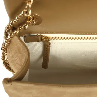 Chanel Chanel Medium "Eyes on You" Flap Bag Beige Suede Gold Hardware | Thumbnail 10