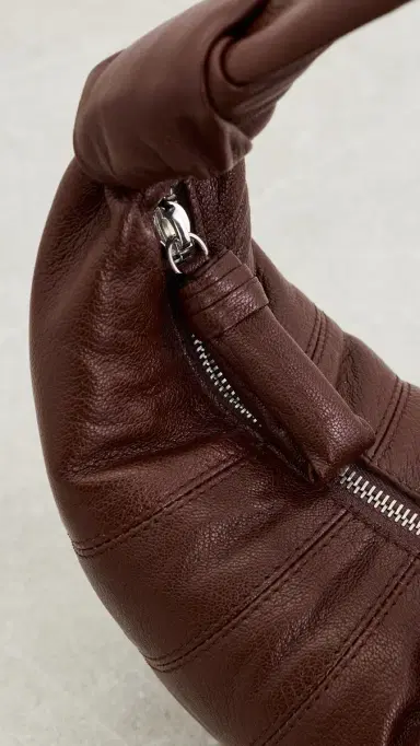 Lemaire Mini Fortune Croissant Bag | Thumbnail 5 Lemaire Mini Fortune Croissant Bag | Thumbnail 5