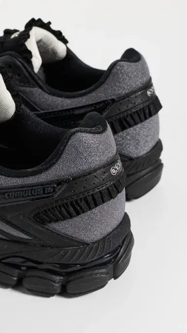 Asics Asics X Griff Gel-Cumulus 16 by Griff Sneakers Black/Black M 6/ W 7.5 | Thumbnail 4 Asics Asics X Griff Gel-Cumulus 16 by Griff Sneakers Black/Black M 6/ W 7.5 | Thumbnail 4