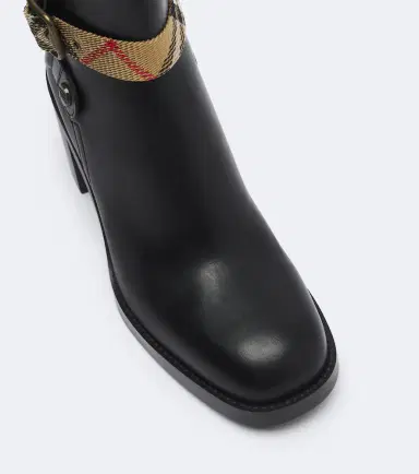 Burberry Huntley leather ankle boots | Thumbnail 3 Burberry Huntley leather ankle boots | Thumbnail 3