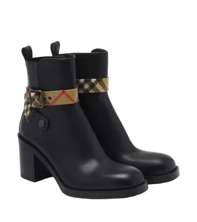 Burberry Huntley leather ankle boots | Thumbnail 1 Burberry Huntley leather ankle boots | Thumbnail 1