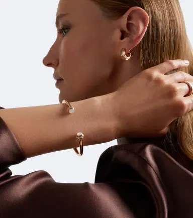 Piaget Posession 18kt rose gold cuff bracelet with mother-of-pearl and diamonds | Thumbnail 2