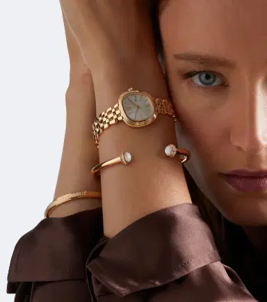 Piaget Posession 18kt rose gold cuff bracelet with mother-of-pearl and diamonds | Thumbnail 3