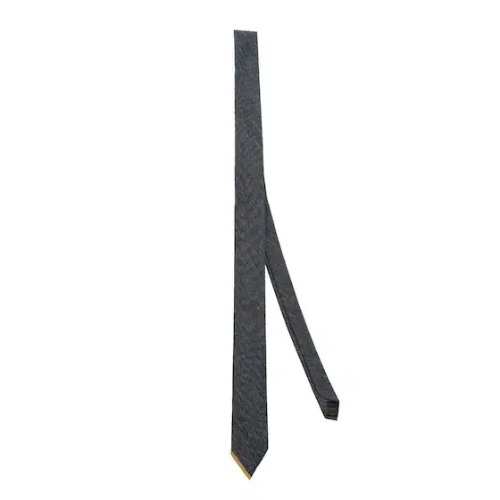 Made of blue denim-effect silk and cotton