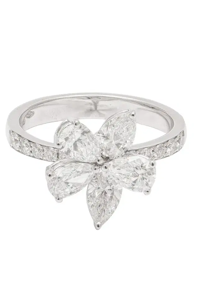 Zydo Diamond Flower Ring - White Gold