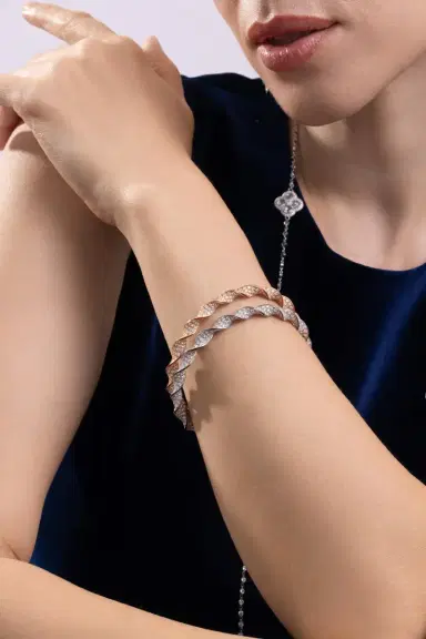 CICADA Diamond Red Enamel Twist Bracelet | Thumbnail 3