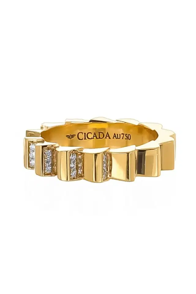 CICADA Diamond Ridge Band Ring