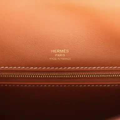 HERMÈS Pre-owned Hermes Kelly Sellier 28 Ecru-Beige Toile H Canvas, Gold Swift Gold Hardware | Thumbnail 7 HERMÈS Pre-owned Hermes Kelly Sellier 28 Ecru-Beige Toile H Canvas, Gold Swift Gold Hardware | Thumbnail 7