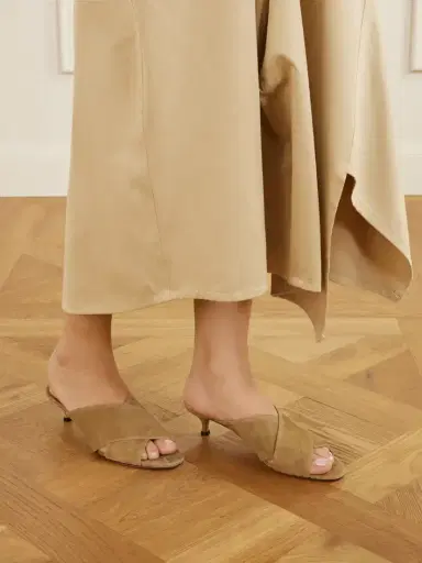 Le Monde Béryl Luca 35 Suede Sandals | Thumbnail 2 Le Monde Béryl Luca 35 Suede Sandals | Thumbnail 2