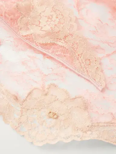Valentino Garavani Lace Scarf | Thumbnail 4 Valentino Garavani Lace Scarf | Thumbnail 4