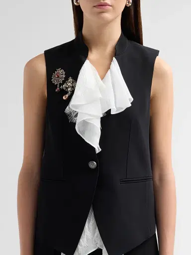 Cinq à Sept Women's Maren Ruffle-Front Vest | Thumbnail 5