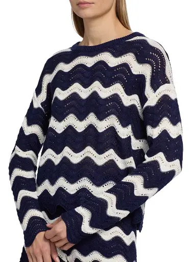 BEACH RIOT Women's Beach Chevron Sweater - Navy And White Tides - Size Large | Thumbnail 6 BEACH RIOT Women's Beach Chevron Sweater - Navy And White Tides - Size Large | Thumbnail 6
