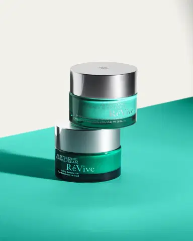 ReVive Moisturizing Renewal Day Cream | Thumbnail 5 ReVive Moisturizing Renewal Day Cream | Thumbnail 5