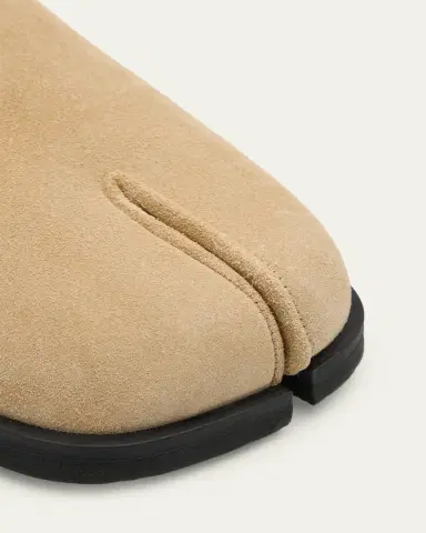 Maison Margiela Tabi Suede Daily Mules | Thumbnail 5 Maison Margiela Tabi Suede Daily Mules | Thumbnail 5