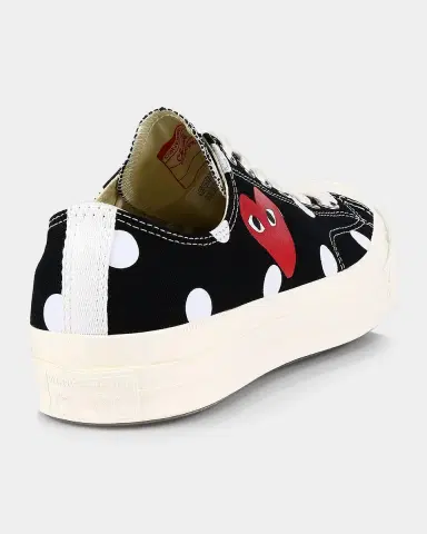 Comme des Garçons Comme des Garçons Play x Converse Polka Dot Low-Top Sneakers | Thumbnail 2 Comme des Garçons Comme des Garçons Play x Converse Polka Dot Low-Top Sneakers | Thumbnail 2