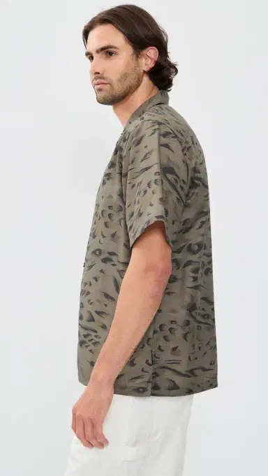 Carhartt WIP Travon Shirt Duck Feather Print | Thumbnail 4