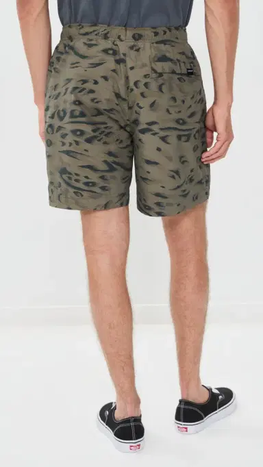 Carhartt WIP Travon Shorts 6 Duck Feather Print | Thumbnail 4