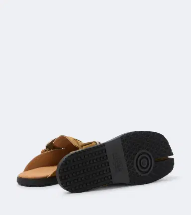 Maison Margiela Tabi suede mules | Thumbnail 3